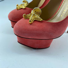 Load image into Gallery viewer, Vero Cuoio sea star high heels