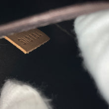 Load image into Gallery viewer, Louis Vuitton Amarante Monogram Vernis Alma PM Bag