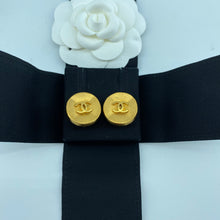 Load image into Gallery viewer, Chanel vintage gold ear clips