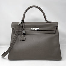 Load image into Gallery viewer, HERMES Kelly35 leather bag
