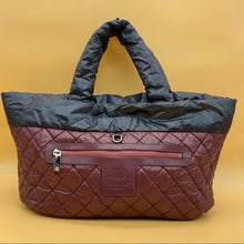 Load image into Gallery viewer, CHANEL vintage cocoon cloth bag