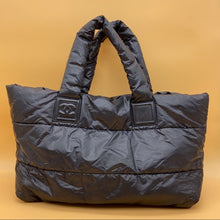 Load image into Gallery viewer, CHANEL vintage cocoon cloth bag