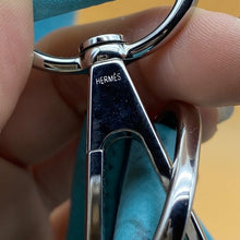 Load image into Gallery viewer, HERMES Evelyn29 crossbody leather bag