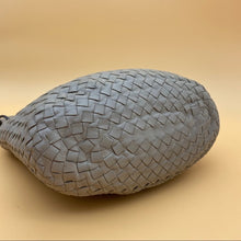 Load image into Gallery viewer, BOTTEGA VENETA classic leather Shoulder bag