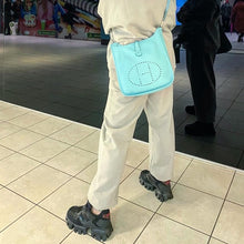 Load image into Gallery viewer, HERMES Evelyn29 crossbody leather bag