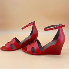 Load image into Gallery viewer, HERMES Legend sandals