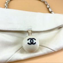 Load image into Gallery viewer, CHANEL Vintage leather ball bag