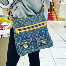 Load image into Gallery viewer, LOUIS VUITTON Denim Monogram Denim Baggy GM Bag