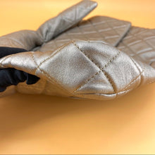 Load image into Gallery viewer, CHANEL Reissue 2.55 Clutch