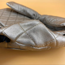 Load image into Gallery viewer, CHANEL Reissue 2.55 Clutch