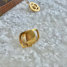 Load image into Gallery viewer, SALVATORE FERRAGAMO Scarf ring