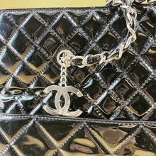 Load image into Gallery viewer, CHANEL patent leather tote