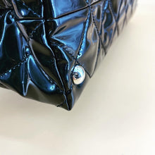 Load image into Gallery viewer, CHANEL patent leather tote