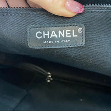 Load image into Gallery viewer, CHANEL patent leather tote