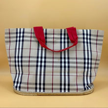 Load image into Gallery viewer, BURBERRY classic tote
