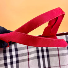 Load image into Gallery viewer, BURBERRY classic tote