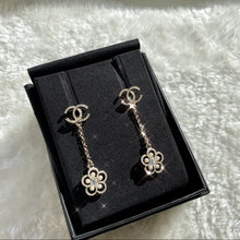 Load image into Gallery viewer, CHANEL crystal Earrings