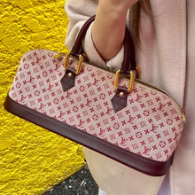 Load image into Gallery viewer, LOUIS VUITTON Vintage red Alma Long Handbag