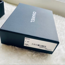 Load image into Gallery viewer, CHANEL anchor pendant necklace