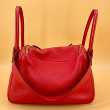 Load image into Gallery viewer, HERMES Lindy26 leather bag