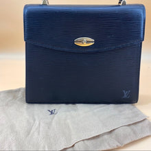 Load image into Gallery viewer, LOUIS VUITTON Marlesherbes epi leather bag