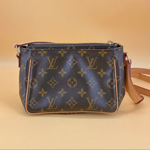 Load image into Gallery viewer, LOUIS VUITTON Viva cité crossbody bag