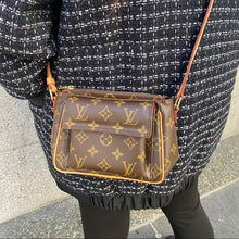 Load image into Gallery viewer, LOUIS VUITTON Viva cité crossbody bag
