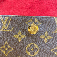 Load image into Gallery viewer, LOUIS VUITTON Viva cité crossbody bag