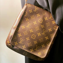 Load image into Gallery viewer, LOUIS VUITTON Musette shoulder bag