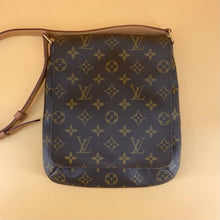 Load image into Gallery viewer, LOUIS VUITTON Musette shoulder bag