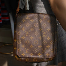 Load image into Gallery viewer, LOUIS VUITTON Musette shoulder bag
