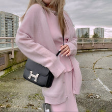 Load image into Gallery viewer, HERMES constance24 leather bag