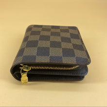 Load image into Gallery viewer, LOUIS VUITTON damier wallet