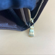 Load image into Gallery viewer, LOUIS VUITTON damier wallet