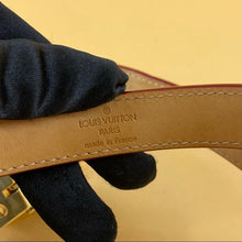 Load image into Gallery viewer, LOUIS VUITTON red belt