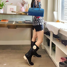 Load image into Gallery viewer, Louis Vuitton Papillon Soufflot Epi Shoulder Bag