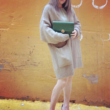 Load image into Gallery viewer, LOUIS VUITTON epi crossbody bag & clutch