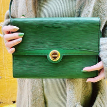 Load image into Gallery viewer, LOUIS VUITTON epi crossbody bag & clutch