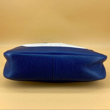 Load image into Gallery viewer, HERMES Trim Shoulder bag