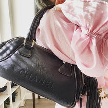 Load image into Gallery viewer, CHANEL HANDBAG & SHOULDER BAG BLACK CAVIAR SKIN TWS