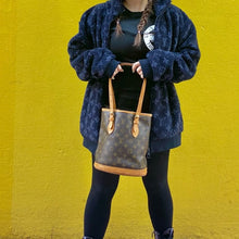Load image into Gallery viewer, Louis Vuitton Vintage petit Bucket Bag Tote