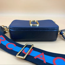 Load image into Gallery viewer, MARC JACOBS snapshot leather crossbody bag