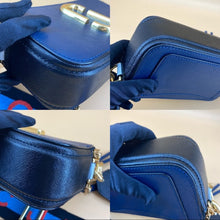 Load image into Gallery viewer, MARC JACOBS snapshot leather crossbody bag