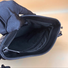 Load image into Gallery viewer, BOTTEGA VENETA INTRECCIATO VN crossbody bag