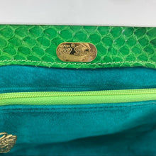 Load image into Gallery viewer, GUCCI green leather cloth& shoulder bag