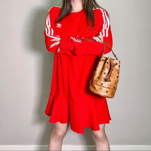 Load image into Gallery viewer, MCM mini leather crossbody bag