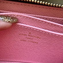 Load image into Gallery viewer, LOUIS VUITTON Japanese edition zippy coin purse