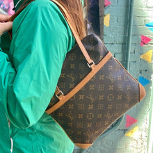 Load image into Gallery viewer, LOUIS VUITTON Coussin shoulder bag TWS pop