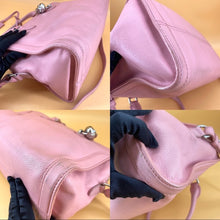 Load image into Gallery viewer, ALEXANDER MCQUEEN Pink padlock Leather Tote Bag