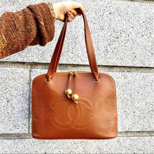 Load image into Gallery viewer, CHANEL VINTAGE golden ball shoulder bag TWS